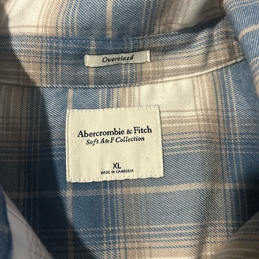 Abercrombie & Fitch Soft Oversized Flannel - Picture 4 of 8